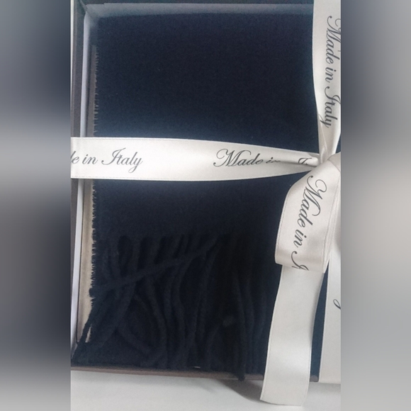 Italian Woollen Treasures Unisex Scarf 100% Cashmere Navy MADE IN ITALY - Picture 5 of 9